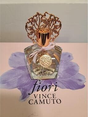 NEW set . Fiori Vince Camuto  Eau De Parfume 3.4 Fl Spray NEW TESTER BOTTLE